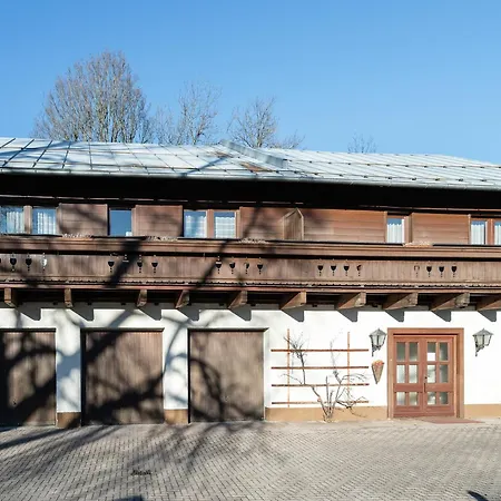Дом отдыха Detached Modern With Sauna In The Salzburgerland Фуш-ан-дер-Гросглокнерштрассе