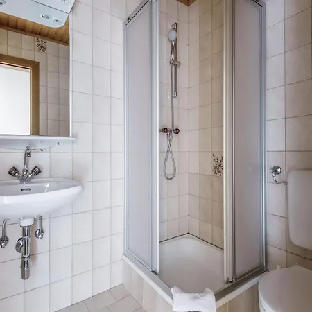 Vakantiehuis Detached Modern With Sauna In The Salzburgerland